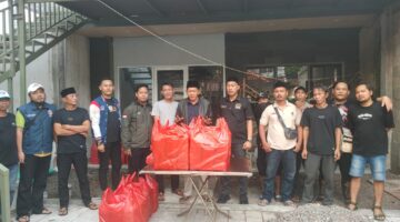 Berbagi 1.000 Takjil, Rumah Guyub Kelapa Dua Perkuat Solidaritas Sosial di Bulan Ramadan